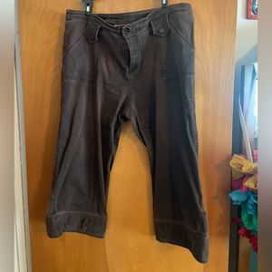 Cute Jones Wear Jean capris.